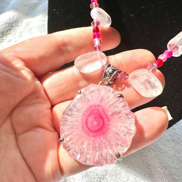 16" Pink Quartz Geode Gemstone Beaded Necklace and Earrings - Picture 10 of 17